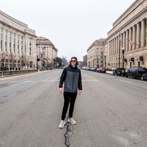 Meet your Posher, Chase